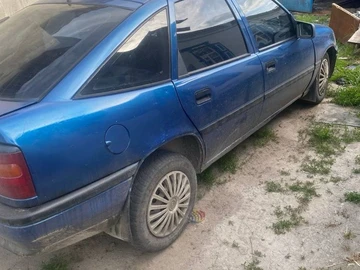 Авто Opel Vectra 1998 № 8846516