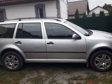Авто Volkswagen Golf 2001 № 8846540