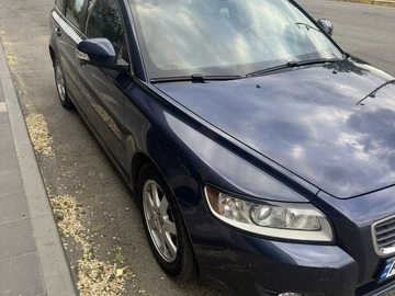 Авто Volvo V50 2011 № 8846578