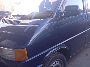 Авто Volkswagen Transporter 2000 № 8846581