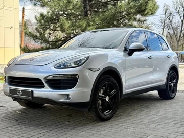 Авто Porsche Cayenne 2010 № 8846791