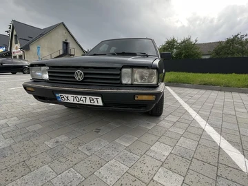 Авто Volkswagen Passat Variant 1988 № 8846817