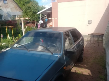 Авто ВАЗ 2109 1998 № 8847097