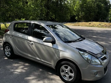 Авто Hyundai I20 2008 № 8847536