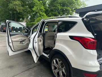 Авто Ford Escape 2018 № 8847585