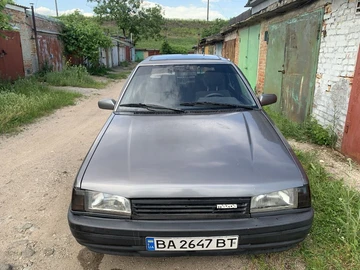 Авто Mazda 323 1988 № 8847786