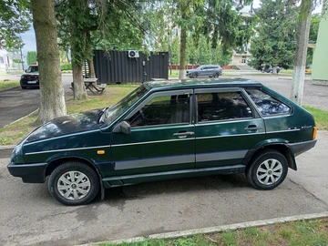 Авто ВАЗ 2109 1992 № 8848087