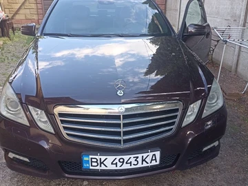 Авто Mercedes 220 2009 № 8848315