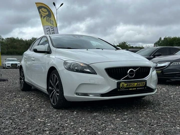 Авто Volvo V40 Kombi 2016 № 8848408