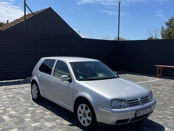 Авто Volkswagen Golf 2003 № 8848415