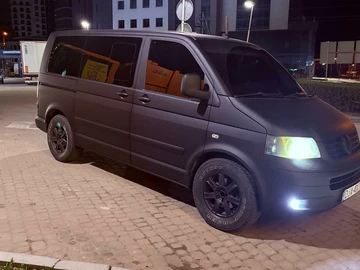 Авто Volkswagen Multivan 2005 № 8848461