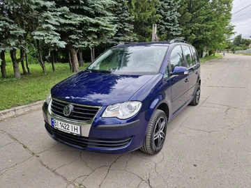 Авто Volkswagen Touran 2008 № 8848775