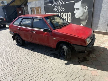 Авто ВАЗ 2109 1995 № 8849099