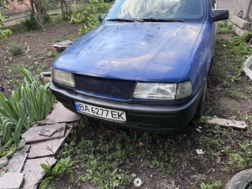 Авто Opel Vectra 1989 № 8849179