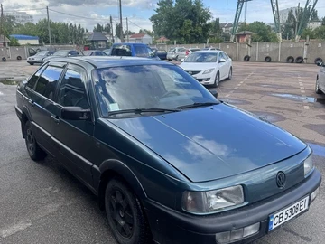 Авто Volkswagen Passat Sedan 1989 № 8849219