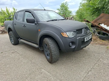 Авто Mitsubishi L 200 2006 № 8849388