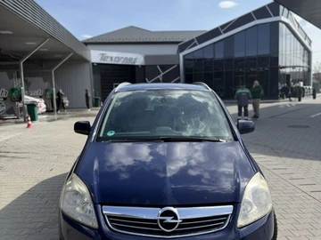 Авто Opel Zafira 2010 № 8849469
