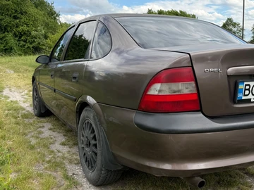Авто Opel Vectra 1998 № 8849666