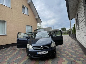 Авто Volkswagen Golf Plus 2006 № 8849889