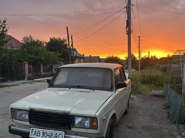 Авто ВАЗ 2107 1991 № 8849974