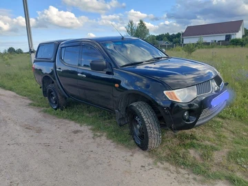 Авто Mitsubishi L 200 2009 № 8849995