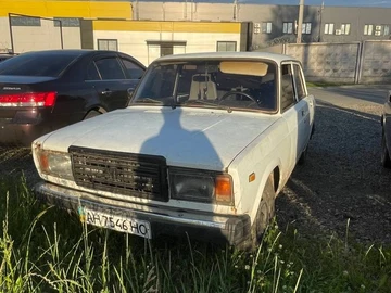 Авто ВАЗ 2107 1986 № 8850178