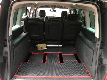 Авто Renault 4 2011 № 8850185
