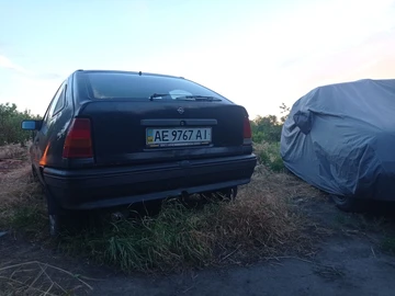 Авто Opel Kadett 1988 № 8850195
