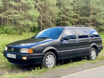 Авто Volkswagen Passat Variant 1992 № 8850201