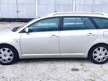 Авто Toyota Avensis 2004 № 8850225