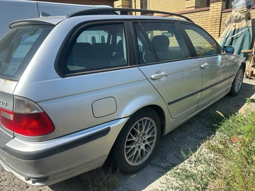 Авто BMW 3 Серия 2003 № 8850329
