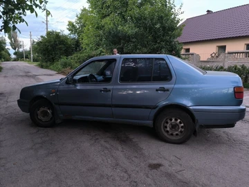 Авто Volkswagen Vento 1993 № 8850332