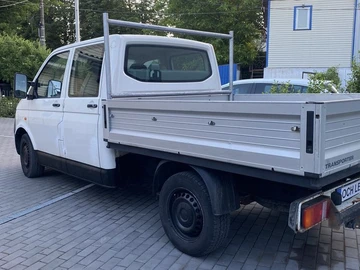 Авто Volkswagen Transporter 2007 № 8850469