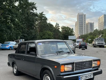 Авто ВАЗ 2107 2007 № 8850490