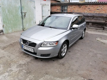 Авто Volvo V50 2011 № 8850587