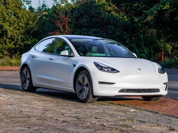 Авто Tesla Model 3 2023 № 8850609