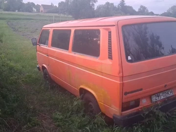 Авто Volkswagen Transporter 1980 № 8851053