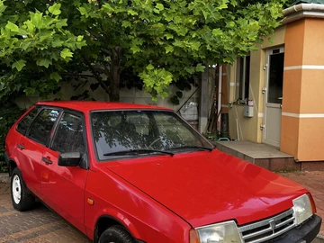 Авто ВАЗ 2109 1985 № 8851392