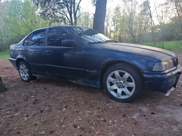 Авто BMW 3 Серия 1992 № 8851396