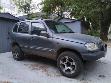 Авто Chevrolet Niva 2005 № 8851484