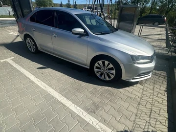 Авто Volkswagen Jetta 2015 № 8851569