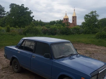 Авто ВАЗ 2107 1991 № 8851584