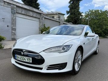 Авто Tesla Model S 2015 № 8851683