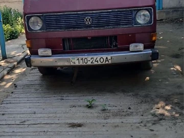Авто Volkswagen Transporter 1990 № 8851812