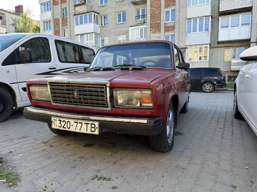 Авто ВАЗ 2107 1995 № 8851865