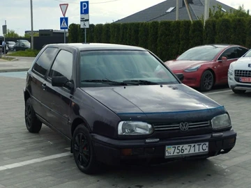 Авто Volkswagen Golf 1994 № 8851996