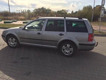 Авто Volkswagen Golf 2003 № 8852005