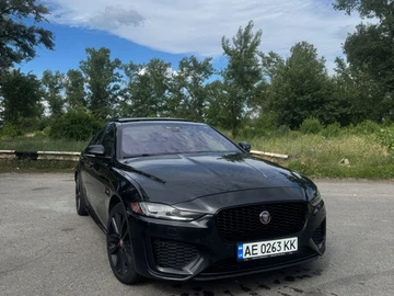 Авто Jaguar Xe 2016 № 8852428