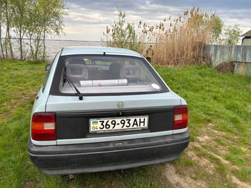 Авто Opel Vectra 1991 № 8852609