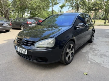 Авто Volkswagen Golf 2004 № 8852632